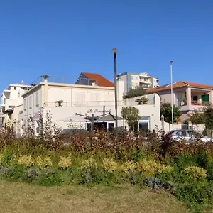  Affittacamere La Promenade & Italia